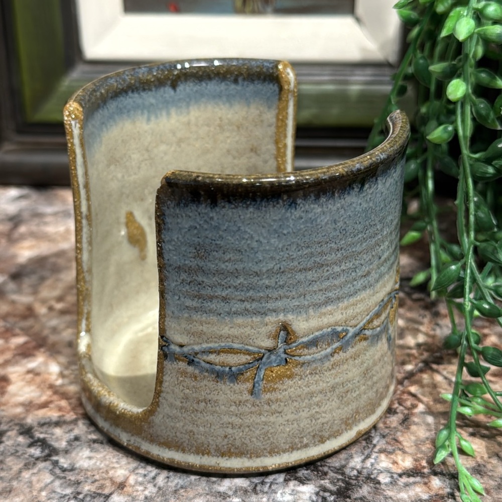 Pottery sponge holder - Picture 5 of 6